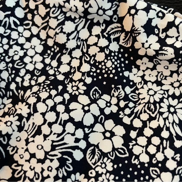 J Crew French Bikini Ruffle Top Bottom Set Navy White Valley Floral Size Medium - Picture 4 of 12